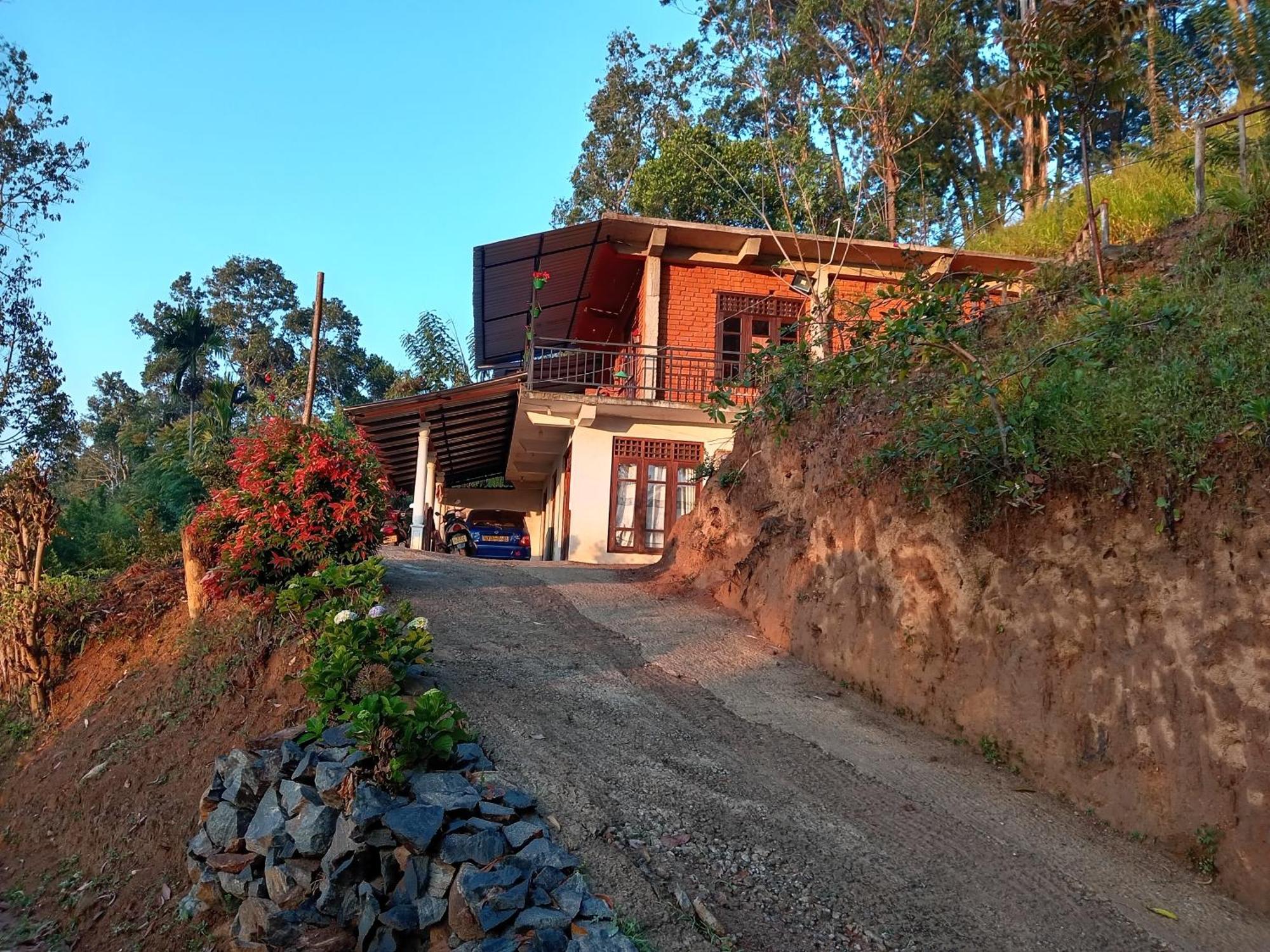 Apurvi Homestay Ella Εξωτερικό φωτογραφία