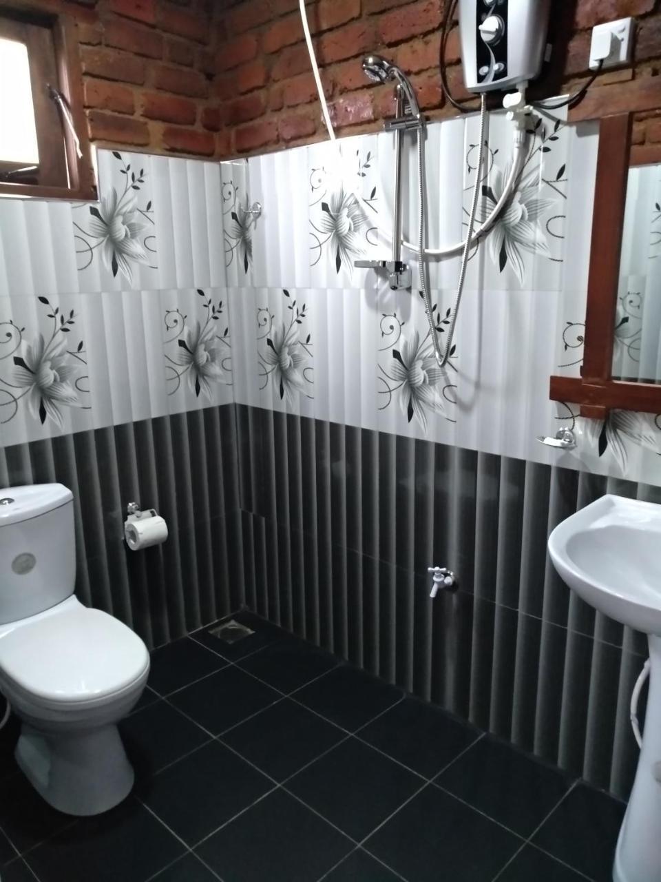Apurvi Homestay Ella Εξωτερικό φωτογραφία